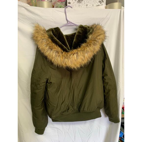 Forever 21 Olive Green Bomber Jacket – Faux Fur Hood Women’s L Zip-Up Coat - Picture 4 of 5